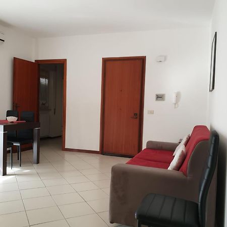 Irene'S Apartment Террачина Экстерьер фото