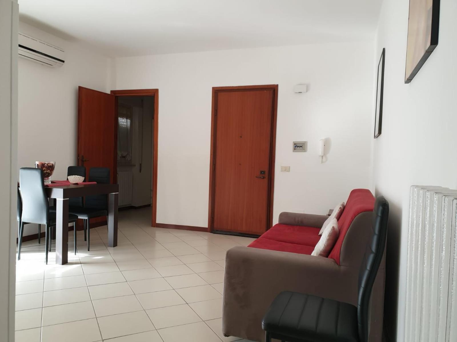 Irene'S Apartment Террачина Экстерьер фото